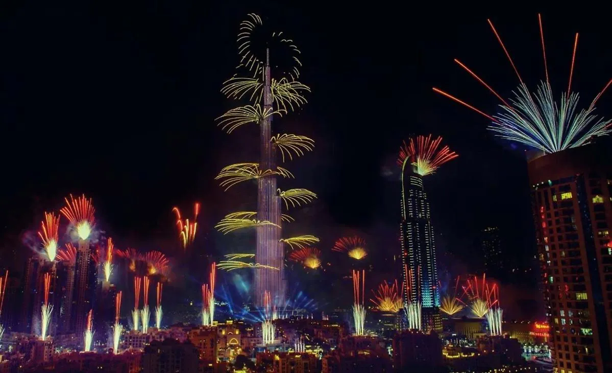 Luxury 2Br With Full Burj Khalifa & Fountain View location
